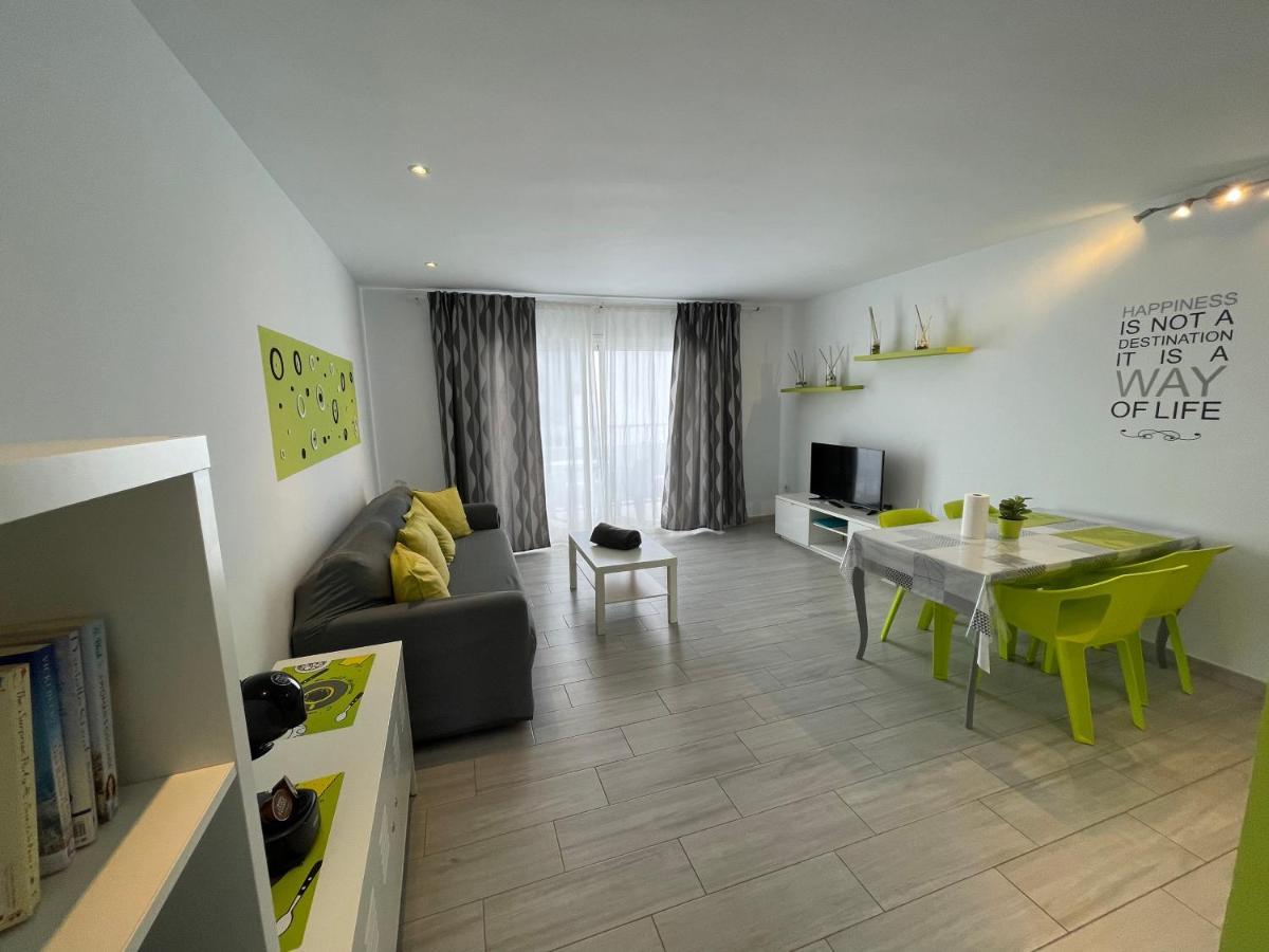Pistachio Apartment 323 - Lanzarote Apartment Costa Teguise Exterior foto